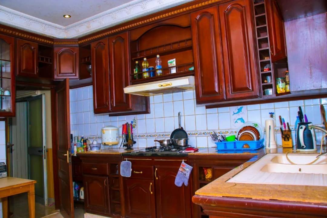 Appartement Meuble 2 Chambres Montee Jouvence Yaoundé Exterior foto